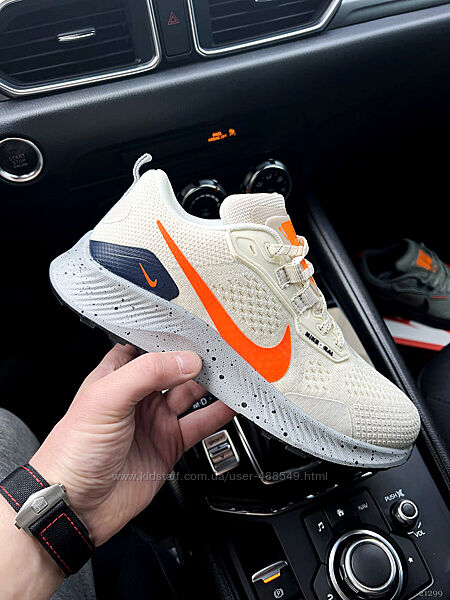Кросівки чоловічі Nike Pegasus Trail 3, бежеві