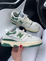 Кросівки жіночі New Balance 550, білі з зеленим