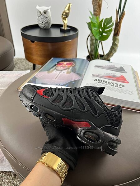 Кросівки чоловічі Nike Air Max Terrascape Plus black red