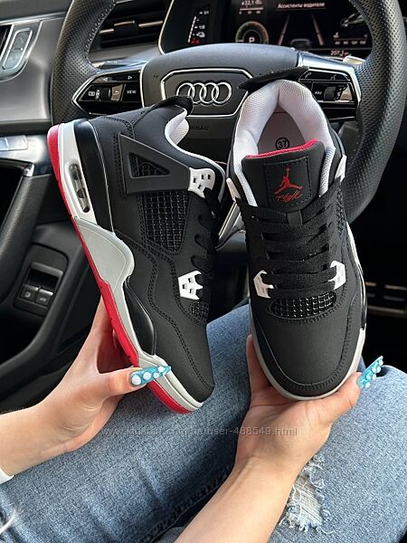 Кросівки підліткові Nike Air Jordan 4 Retro Bred