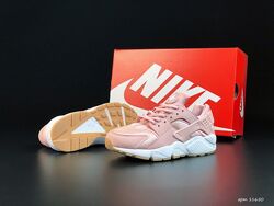 Кросівки жіночі Nike Huarache рожеві 