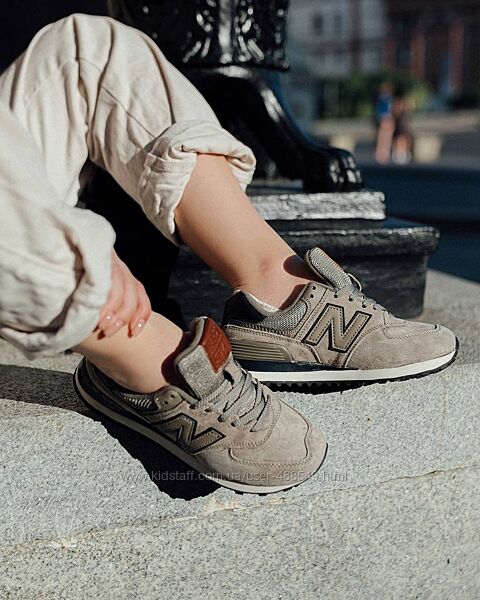 Кросівки жіночі New Balance 574 Premium Chocolate