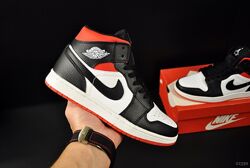 Кросівки високі Nike Air Jordan 1, чорні з червоним
