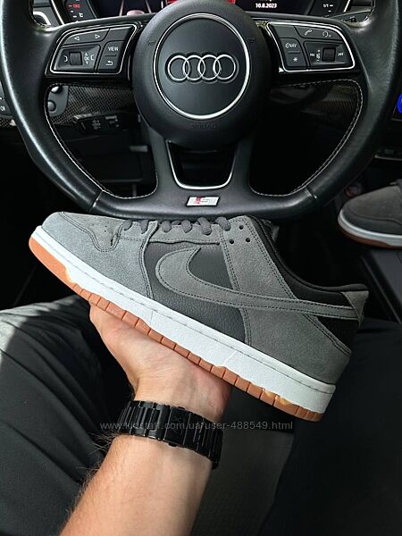Кросівки чоловічі Nike SB Dunk Low Grey Suede