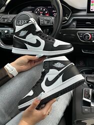 Кросівки жіночі Nike Air Jordan 1 Retro black white