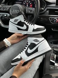 Кросівки Nike Air Jordan 1 Retro white black