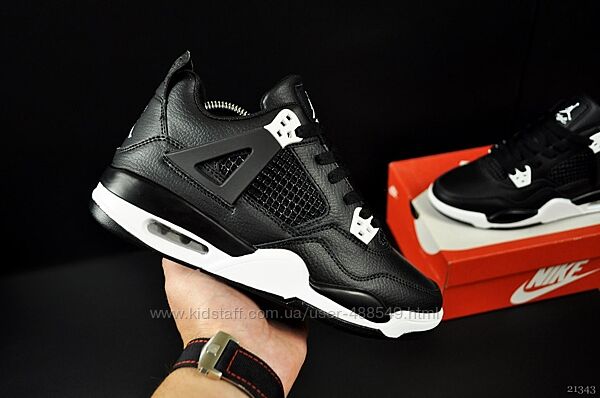 Кросівки Nike Air Jordan Retro 4, чорні з білим