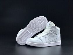 Кросівки чоловічі Nike Air Jordan High white