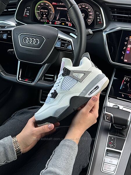 Кросівки жіночі Nike Air Jordan 4 Retro white cement