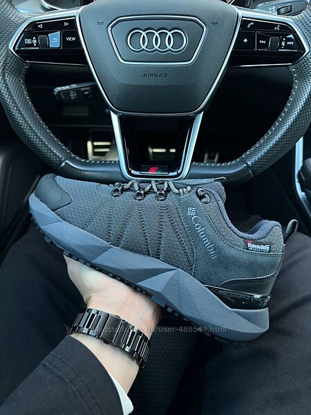 Зимові чоловічі кросівки Коламбія Facet Low Trinsulate dark grey termo