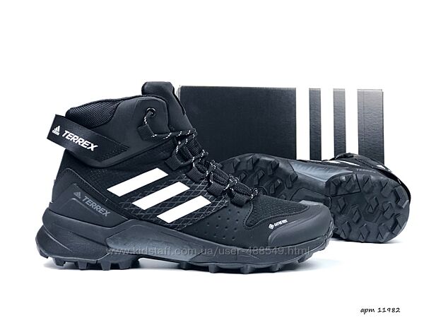 Зимові чоловічі черевики Adidas Terrex black white, з хутром