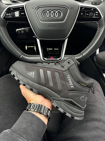 Зимові чоловічі кросівки з хутром Adidas Terrex Daroga black  