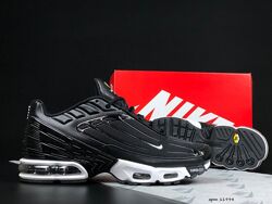Кросівки чоловічі Nike Air Max Plus TN чорні з білим