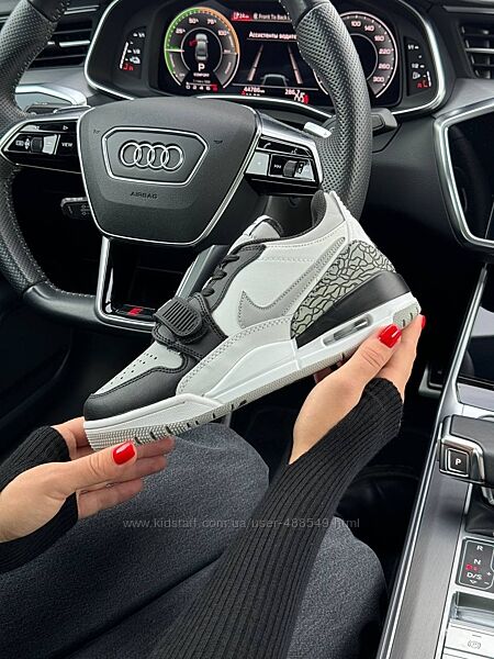 Кросівки Nike Air Jordan Legasy 312 Low white black gray