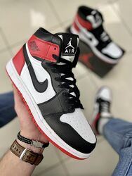 Кросівки чоловічі Nike Air Jordan 1 , чорні з білим, червоним