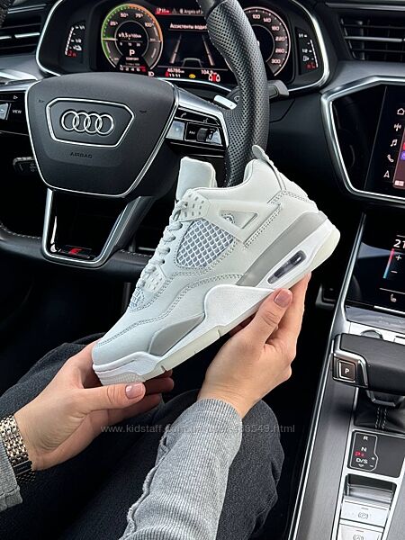 Кросівки жіночі Nike Air Jordan 4 Retro Gray white