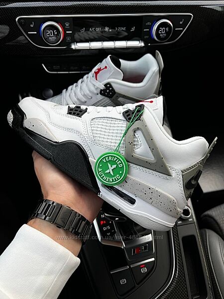 Кросівки чоловічі Nike Air Jordan 4 Retro white cement