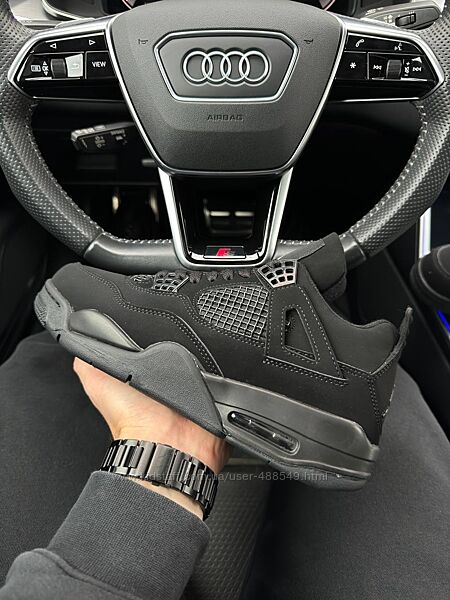 Кросівки чоловічі Nike Air Jordan 4 Retro black