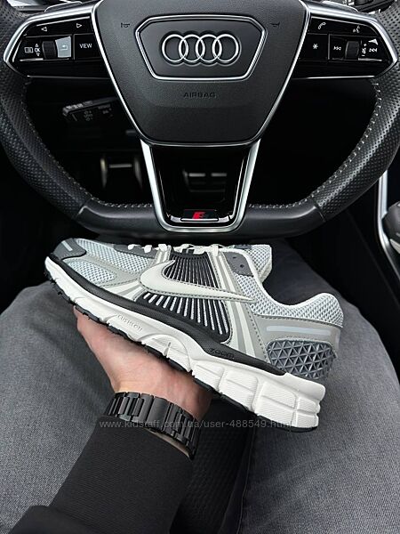Кросівки чоловічі Nike Vomero 5 Gray Black