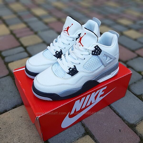 Кросівки чоловічі Nike Air Jordan 4 високі білі з чорним