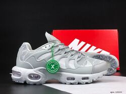 Кросівки жіночі Nike Air Max Terrascape Plus світло сірий