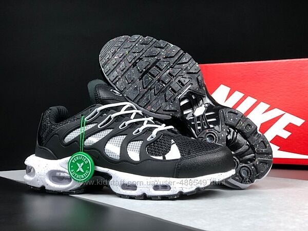 Кросівки жіночі Nike Air Max Terrascape Plus чорні з білим
