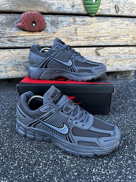 Кросівки чоловічі Nike ZOOM Vomero 5 темно сірі
