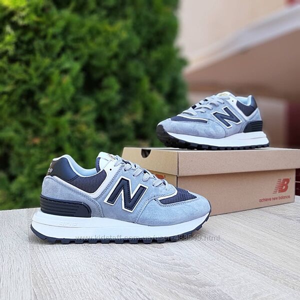 Кросівки жіночі New Balance 574 Legacy сірі з чорним