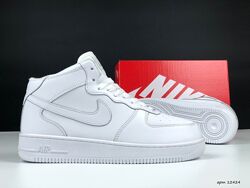 Зимові чоловічі кросівки з хутром Nike Air Force 1 білі 