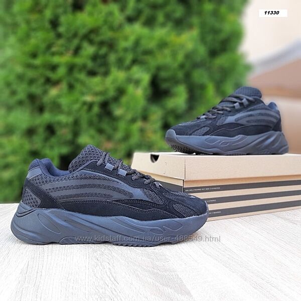Кросівки чоловічі Adidas Yeezy boost 700 v2 чорні