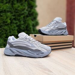 Кросівки чоловічі Adidas Yeezy boost 700 v2 сірі