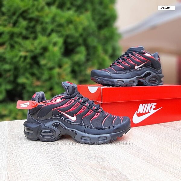 Кросівки Nike TN Plus чорні з червоним, 37-41р