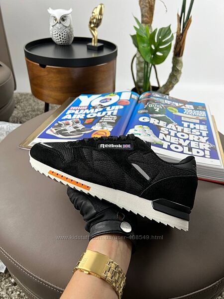 Кросівки чоловічі Reebok Classic New black white замша/текстиль