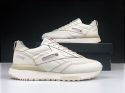 Кросівки чоловічі Reebok LX2200 бежеві 