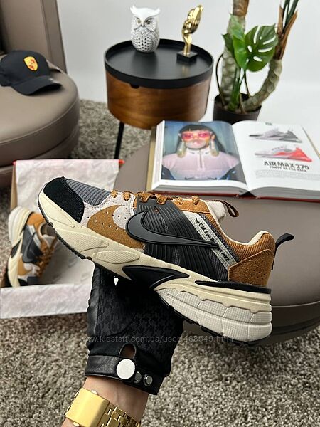 Кросівки чоловічі Nike C2K Run Runtekk black beige brown