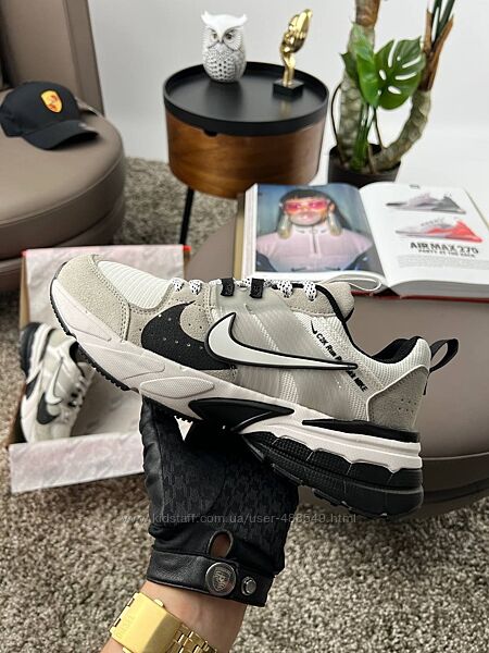 Кросівки чоловічі Nike C2K Run Runtekk White Grey