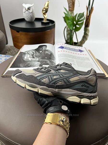 Кросівки чоловічі ASICS Gel-NYC Beige Grey, замш/текстиль