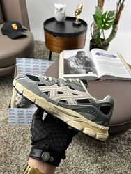 Кросівки чоловічі ASICS Gel-NYC сірі з бежевим , замш/текстиль