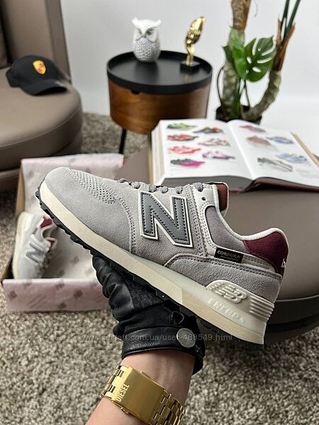 Кросівки жіночі New Balance 574 Grey Wine, натур замша
