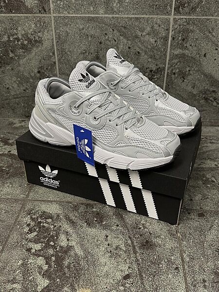 Кросівки чоловічі Adidas Astir light grey