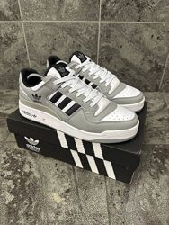 Кросівки чоловічі Adidas Forum low сірі з білим
