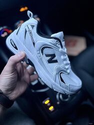 Кросівки жіночі New Balance 530 білі з чорним