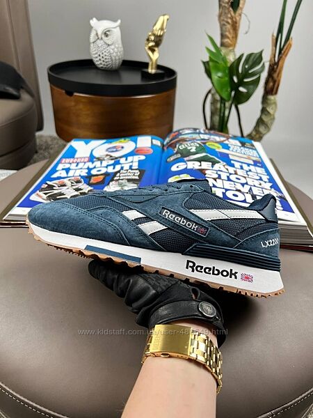 Кросівки чоловічі Reebok Classic LX2200 сині з білим