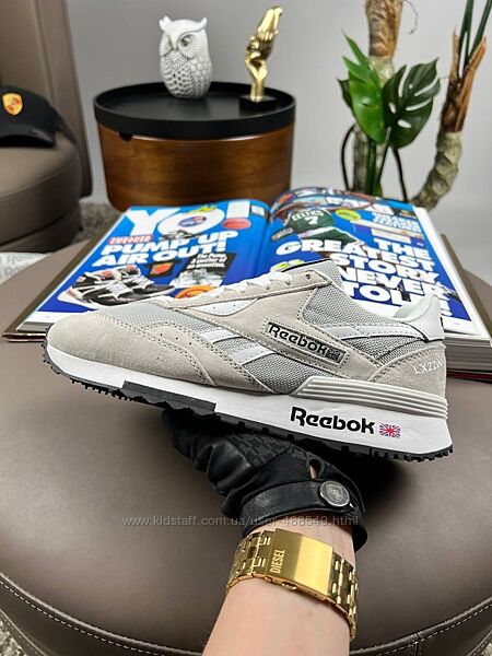 Кросівки чоловічі Reebok Classic LX2200 світло сірі