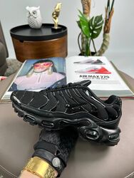 Кросівки чоловічі Nike Air Max Plus Triple Black