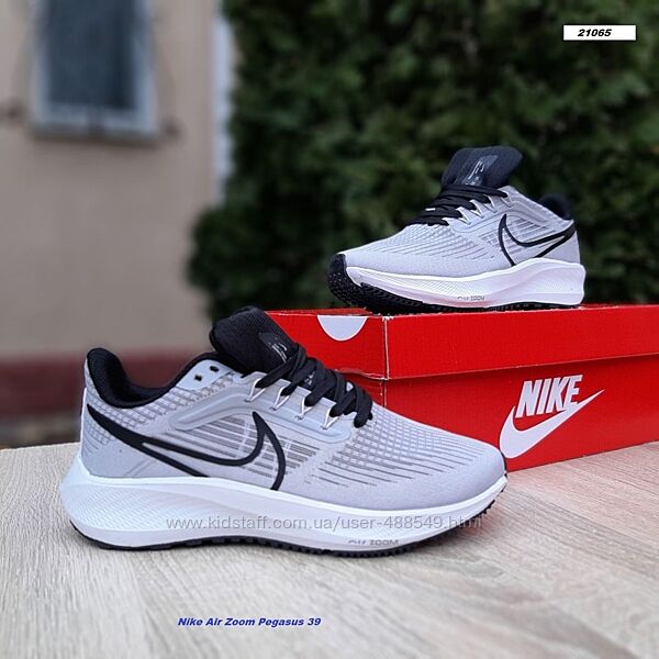 Кросівки жіночі Nike Air Zoom Pegasus 39 сірі з чорним 