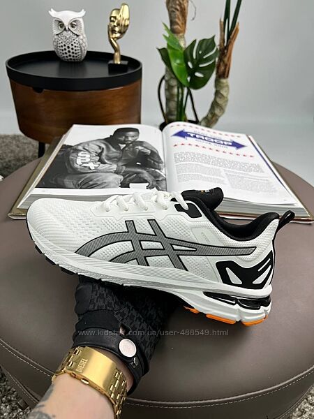 Кросівки чоловічі ASICS GT-1000 11, білі з чорним
