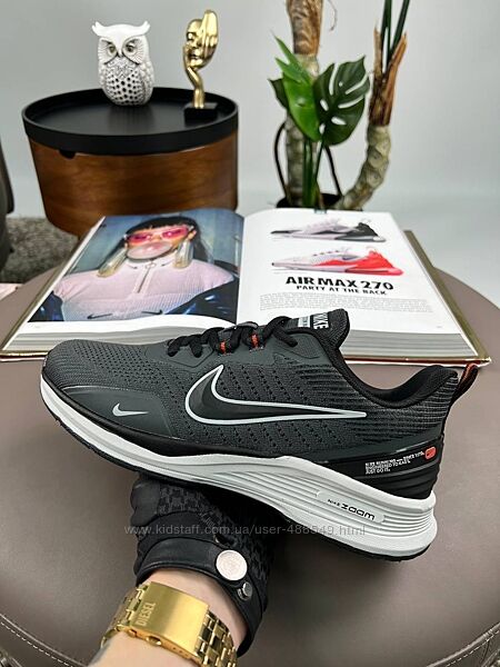 Кросівки чоловічі Nike Zoom Winflo сірі, сітка/текстиль