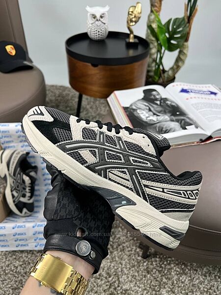 Кросівки чоловічі ASICS Gel-1130 сірі з бежевим
