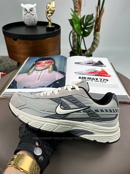 Кросівки чоловічі Nike Initiator Light Grey